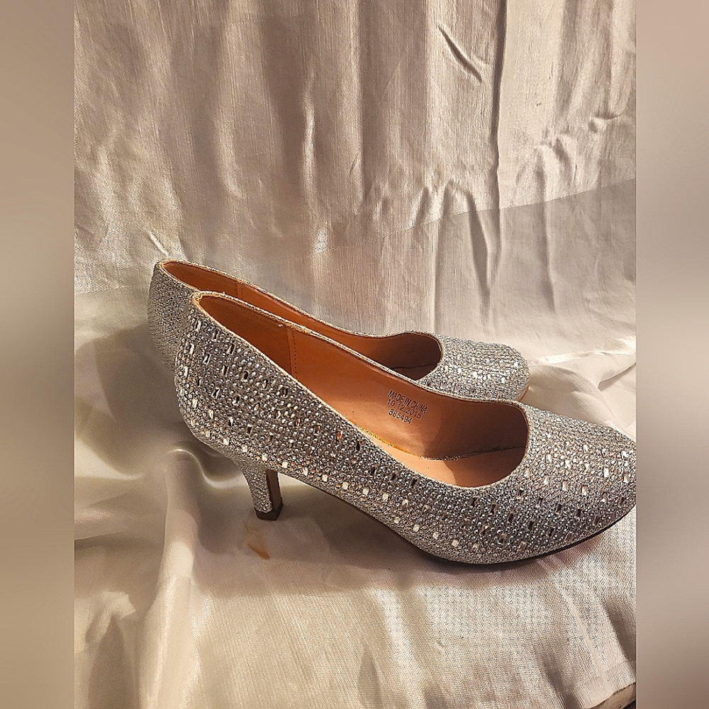 LAUREN LORRAINE Rhinestone Heels - Women's Size 3.5